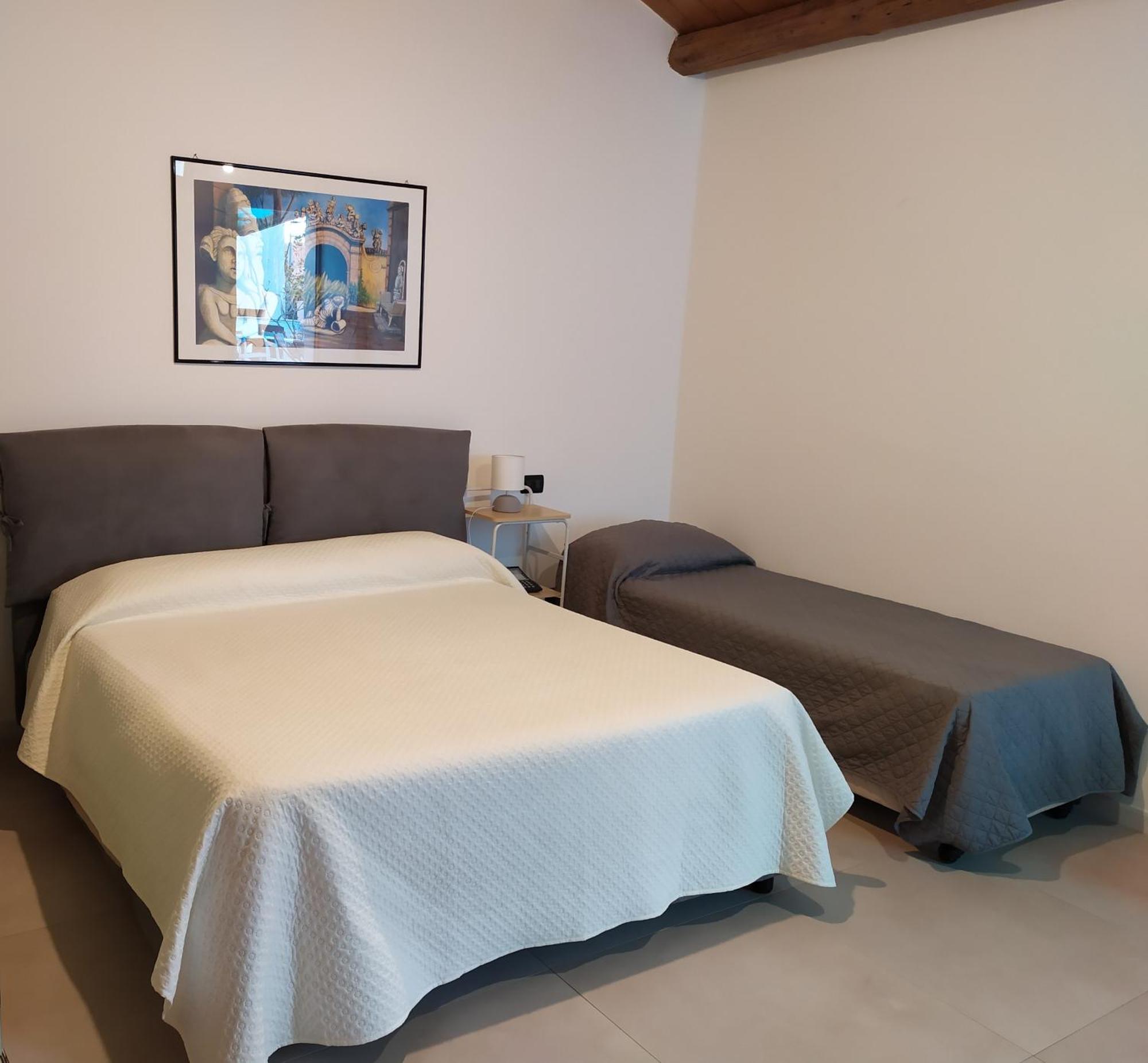 Villa Scaduto Residence บาเกเรีย ภายนอก รูปภาพ