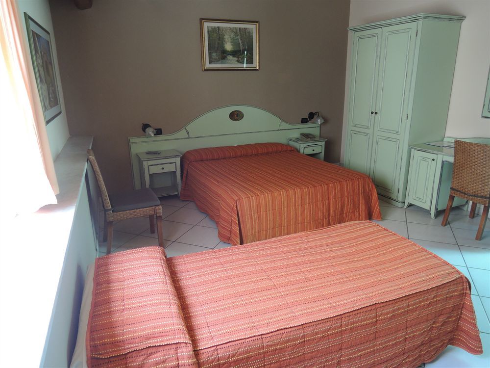 Villa Scaduto Residence บาเกเรีย ภายนอก รูปภาพ